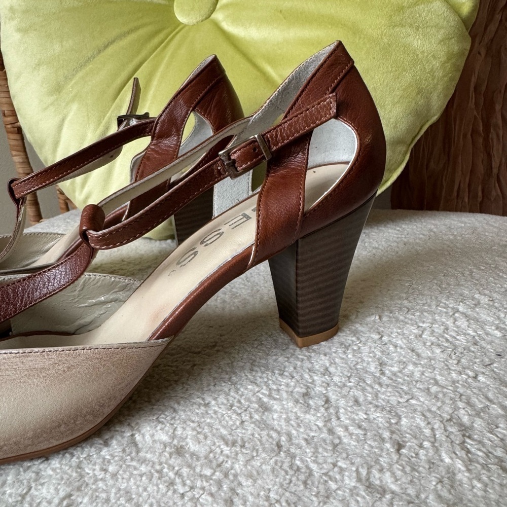 Brown and Cream Leather Women's Shoes - Picture 7 of 12